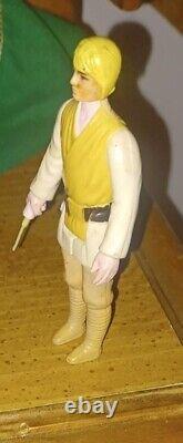 Vintage 1977 Kenner Star Wars Figure Luke Skywalker Farm Boy Working Lightsaber