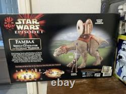 Vintage 1999 Hasbro Star Wars TPM EP Episode 1 Fambaa Model Set