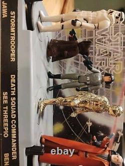 Vintage Star Wars Kenner Mail Away Stand 1977/1978 with Original Action Figures